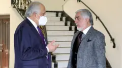 مذاکره‌کنندگان دولت افغانستان برای دور بعدی گفتگو با طالبان به دوحه رفت