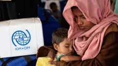 Rohingya woman and child in Cox's Bazar in Bangladesh