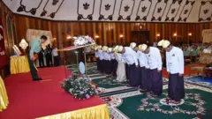 တိုင်းပြည်ငြိမ်းချမ်းရေးကိစ္စတွေကို တစိုက်မတ်မတ်ဆောင်ရွှက်နေခြင်းကလည်း အကဲဖြတ်ချက်မှာပါတယ်လို့ဆို