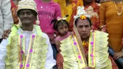 बुज़ुर्ग कपल