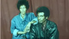 ጓል ማኦ ምስ ሰብኣያ