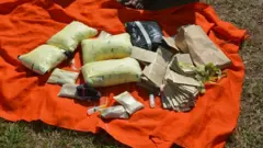 Ihe anatara ndị omekome