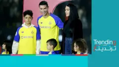 رونالدو يخطئ أثناء استقباله التاريخي في نادي النصر السعودي