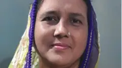 ১৮ বছর ধরে পেঁয়াজের বীজ চাষ করছেন সাহিদা বেগম।