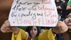 አልጄርያውያን ሕዝበ ውሳኔ እያካሄዱ ነው