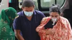 বাংলাদেশের হাসপাতালগুলো এখন রোগীতে সয়লাব