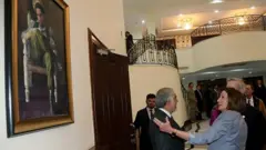 دیپلماسی رفت و آمد به کابل؛ تلاش دوباره آمریکایی‌ها برای از سرگیری مذاکره با طالبان