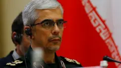سرلشکر باقری گفته "ما به ارتش مردمی یمن کمک‌های مستشاری و فکری می‌کنیم و مسئول این کار، سپاه پاسداران است و تا آخر هم کنار مردم یمن می‌ایستیم تا این تجاوز را از خود دور کنند."