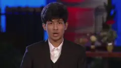 শিশু শান্তি পুরষ্কারের অনুষ্ঠানে বক্তব্য রাখেন সাদাত রহমান।