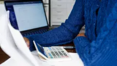 வரி - சித்தரிப்புப் படம்