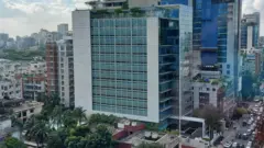 বাণিজ্যিক ভবনে