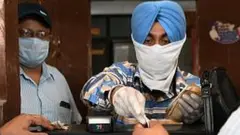 ਦਾਅਵਾ ਕੀਤਾ ਜਾ ਰਿਹਾ ਹੈ ਕਿ ਕੋਰੋਨਾ ਜੂਨ-ਜੁਲਾਈ ਵਿੱਚ ਆਪਣੇ ਸਿਖਰ 'ਤੇ ਹੋਵੇਗਾ