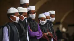 মাদ্রাসা ছাত্র
