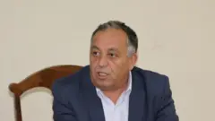 افغان حکومت په کابل کې د کورونا وېروس د درېیمې څپې سره د مبارزې لپاره د خلکو د پوهاوي او د محدودیتونو عملې کېدو په موخه ځانګړي بېړنۍ کمېټه جوړه کړې ده.