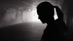 Joven con depresión.