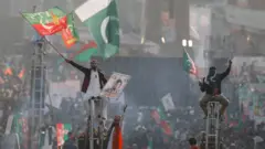 استقبال حافل لعمران خان في روالبندي