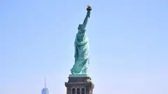 Mutum mutmin Statue of Liberty na Amurka