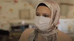 تعالت الانتقادات في مصر بشأن بطء وتيرة التطعيم ضد فيروس كورونا. ويقول منتقدون إن الحكومة المصرية لم تخصص ما يكفي من الأموال لشراء اللقاحات.