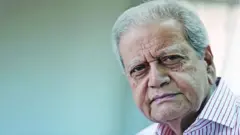 একুশে পদকপ্রাপ্ত সাংবাদিক তোয়াব খান মারা গেছেন