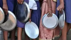 மதிய உணவுத்திட்டம்