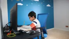 කාන්සාව, විෂාදය, අධ්‍යාපනය ගැන ඇතිවන දරුණු මානසික පීඩනය, නින්ද නොයෑම සහ විද්‍යුත් තිර වලට ඇබ්බැහි වූ දරුවන් ප්‍රතිකාර සඳහා පැමිණීම වැඩිවී තිබේ.