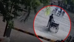 அதிவேகமாக வந்த ரயில்: மரணத்தின் பிடியில் இருந்து நூலிழையில் தப்பிய நபர்; நொறுங்கிய வண்டி
