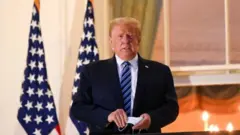 Trump, "gülünç derecede düşük" benzetmesini yaptığı kişi başına 600 dolarlık ödemelerin 2 bin dolara çıkarılmasını istedi
