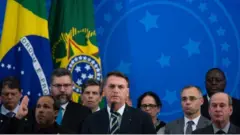 Jair Bolsonaro faz pronunciamento
