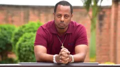 Kizito Mihigo yari umuhanzi uri mu bamamaye cyane mu Rwanda