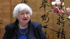 在美國政府內部，耶倫支持廢除對華關稅，以抵禦通脹，提振經濟。