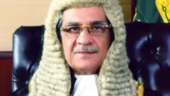 پاکستان کے سابق چیف جسٹس میاں ثاقب نثار