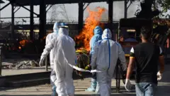 தில்லியில்