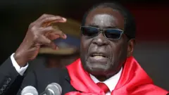 အသက် ၉၀ ပြည့်မွေးနေ့မှာ မိန့်ခွန်းပြောနေတဲ့ မစ္စတာ မူဂါဘီ