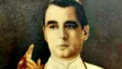 Antonio José Hurtado salía durante las celebraciones de Navidad a dar bendiciones vestido con la sotana blanca que identifica al sumo pontífice romano.