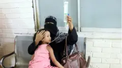 গত চব্বিশ ঘণ্টায় বাংলাদেশে ডেঙ্গু আক্রান্ত হয়ে হাসপাতালে ভর্তি হয়েছে ১৯৪ জন।