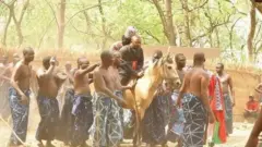 Di horseman and di departing Aku