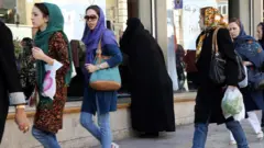 İran ekonomisinin durumu günlük hayatı derinden etkiliyor
