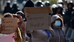 Protesta en Honduras contra el confinamiento