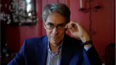 Cựu giám đốc Tổ chức Theo dõi Nhân quyền Kenneth Roth