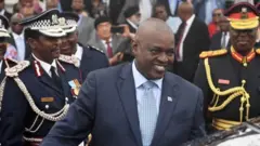 Le président sortant du Botswana Mokgweetsi Masisi remporte les élections générales dans son pays.