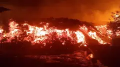 Kuruka kw'ikirunga cya Nyiragongo, nkuko byabonewe i Goma muri DR Congo, ku itariki ya 22 y'ukwa gatanu 2021