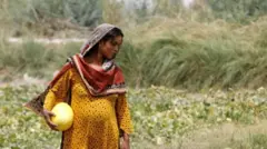 woman in Jacobabad, Pakistan