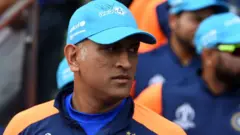 धोनी