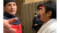 Рита Карасартова өзүн кармап кетүүгө милиция келгенин Инстраграммдагы баракчасынан билдирди