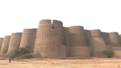 قلعہ ڈیراور