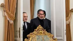 علی شمخانی گفته "نمایش رفع تحریم اقدامی سازنده تلقی نمی‌شود"