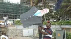 මර්දනයට එරෙහිව පොලීසියේ බාධා නොතකා සරුංගල් විරෝධයක්