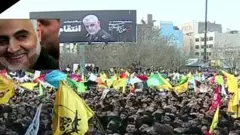 تشییع جنازه قاسم سلیمانی در شهر‌های ایران همزمان با بالاگرفتن خطر جنگ