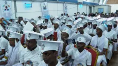 ዩኒቨርሲቲ ሶማሊያ ኣብ 30 ዓመት ፈላሞት ተምሃሮ ኣመሪቑ