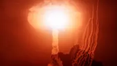 Explosión de una bomba de hidrógeno atómica